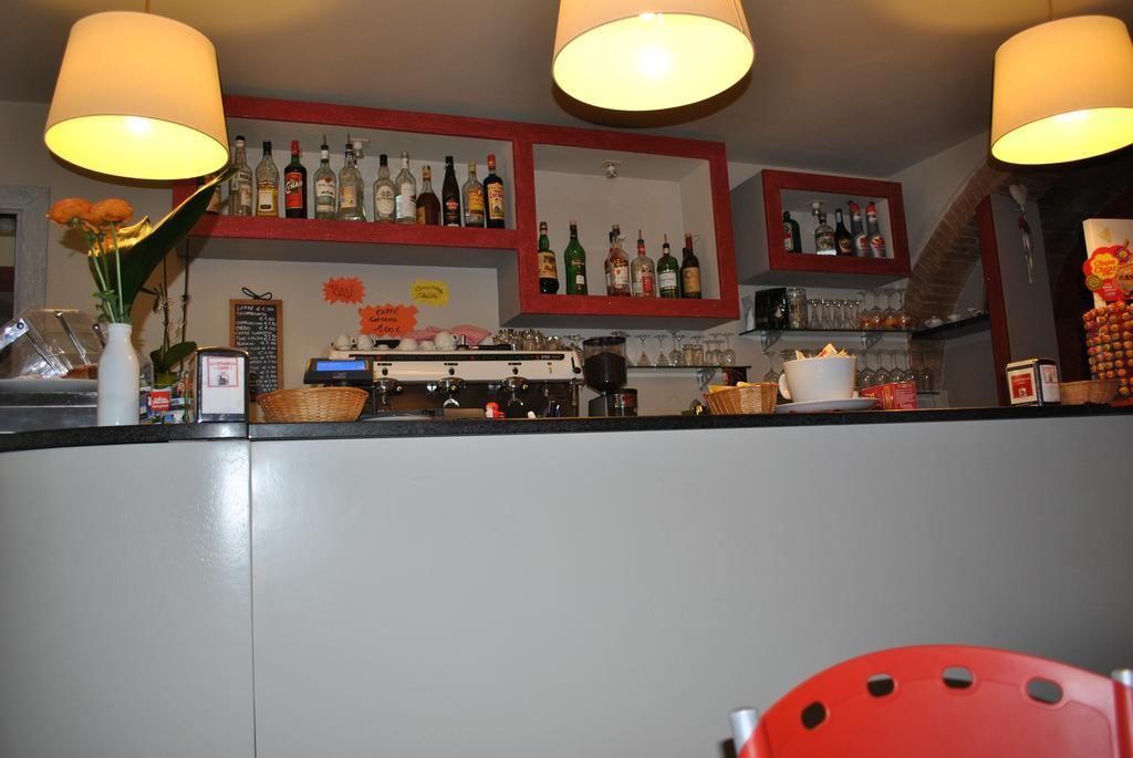 Il Gatto E La Volpe Hotel Gambassi Terme Habitación foto
